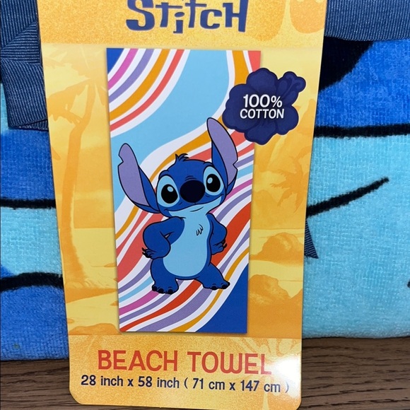 NWT Stitch Beach Towel - Picture 2 of 5